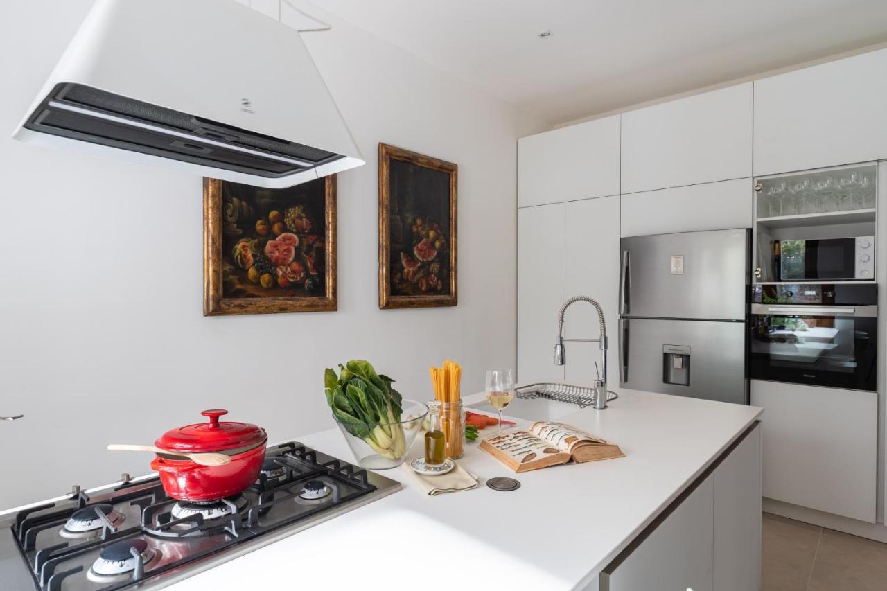 Domus Orestea Luxury Suites Palermo Ngoại thất bức ảnh
