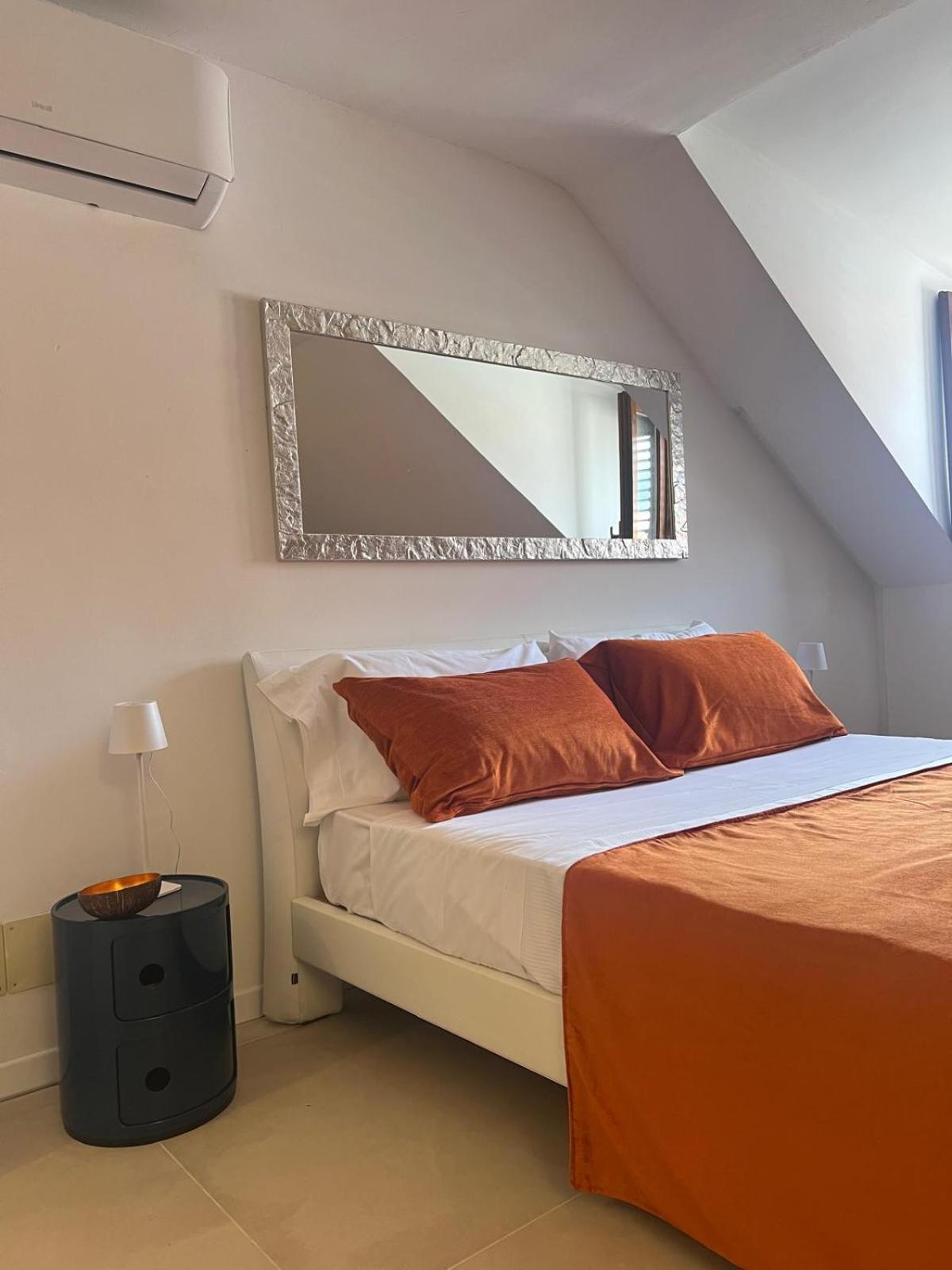 Domus Orestea Luxury Suites Palermo Ngoại thất bức ảnh